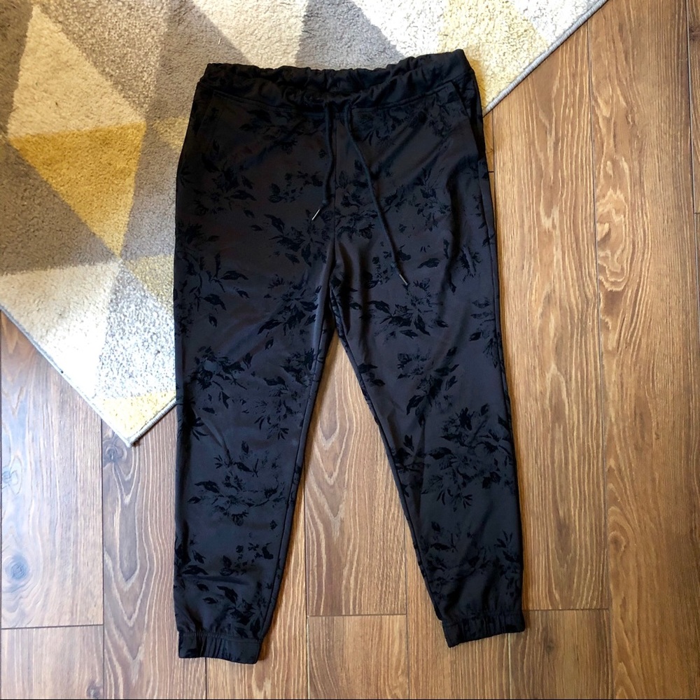 Elwood Burnout Velvet Joggers Urban Outfitters